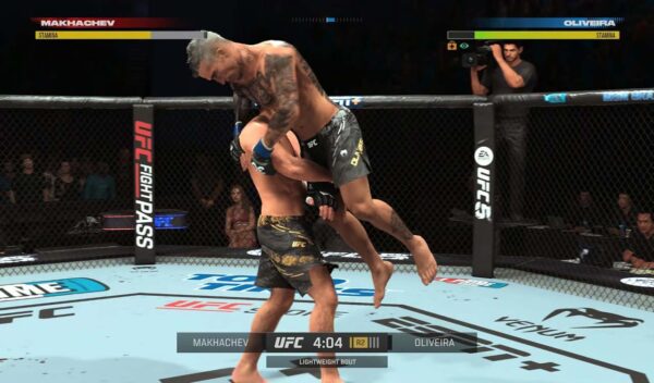 خرید اکانت قانونی UFC 5 برای PS5 ظرفیت 2 - تصویر 2